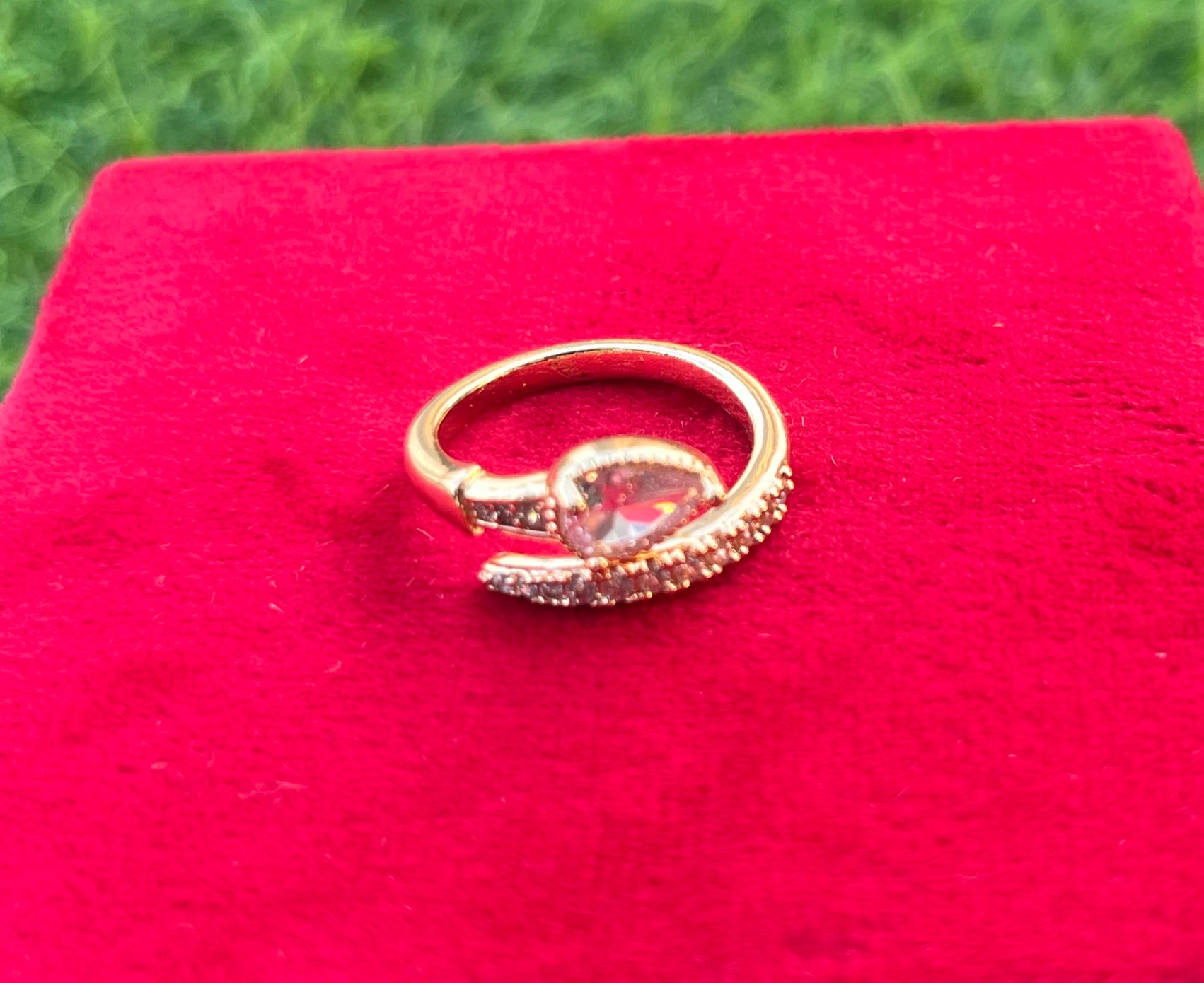 Pear Shape Party Wear Elegant Anti Tarnish Ring with sparkling Crystal