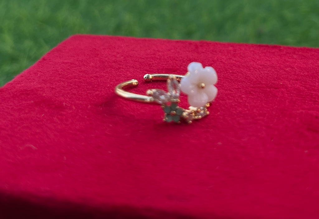 Stainless Steel Bloomy Gloomy White and Green Flower with Petals Ring, Party Wear, Adjustable